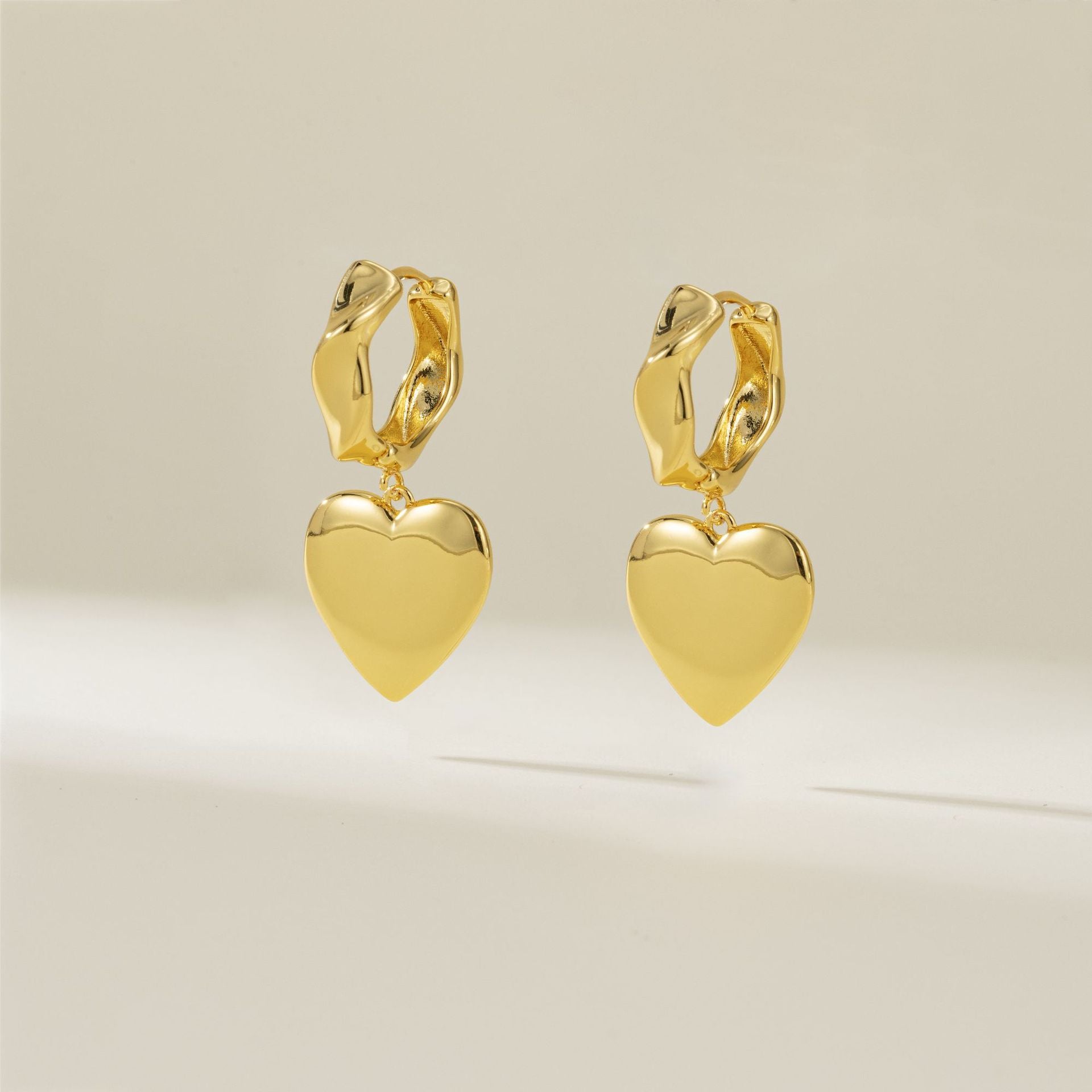 Wholesale Valentine's Day gift copper plated gold inlaid zircon love earrings heart-shaped earrings jewelry